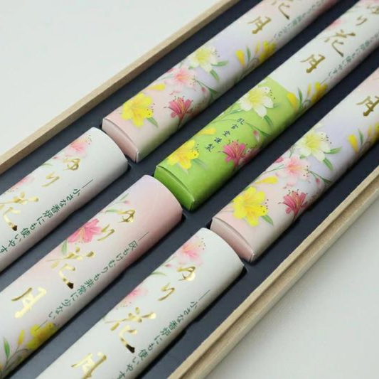 孔官堂の煙が少ないお線香 ゆり花月 桐箱6束入り